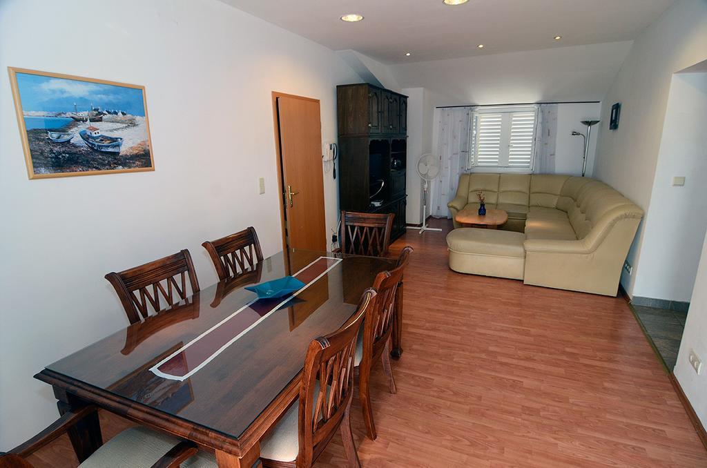 Ferienwohnung Maslov Makarska Zimmer foto